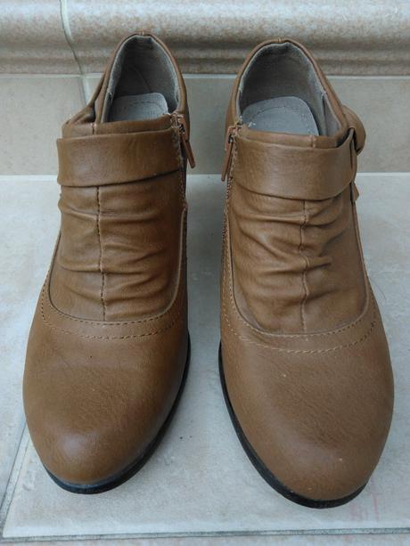 Členkove topanky, 37