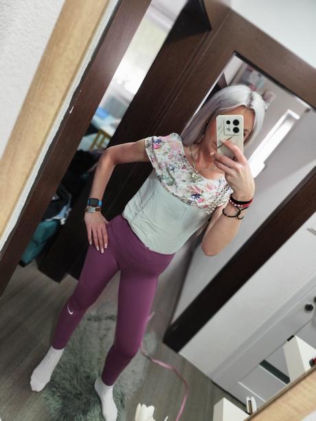 Top s odhalenými ramenami kvietkovany veľ. l, l