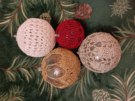 Vianočné háčkované gule, 
