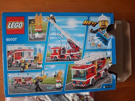 Požiarne hasičské auto lego 60107,
