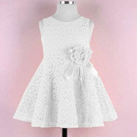 Slávnostné šaty, 104