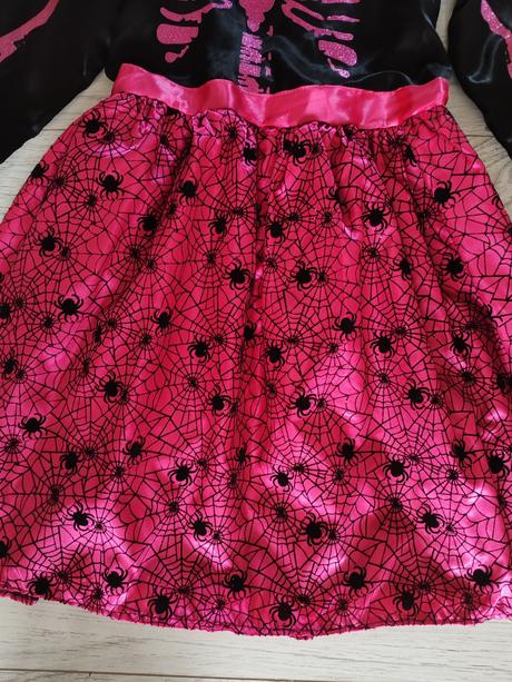 Predám šaty na karneval, pepco,134