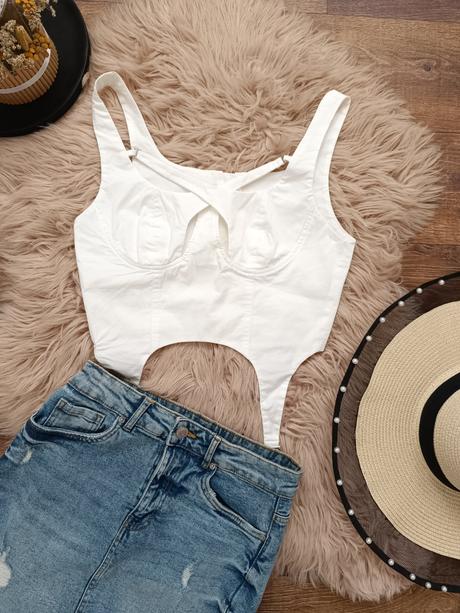 Biely sexi top, 36