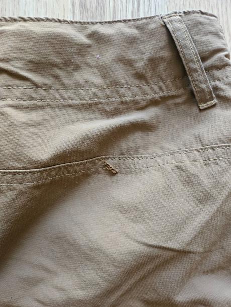 Turistické nohavice odopínateľné decathlon, 134