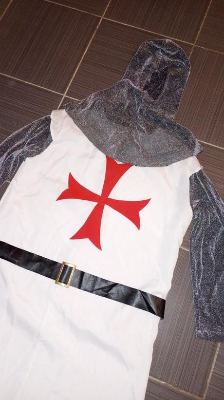 Kostým templár, 