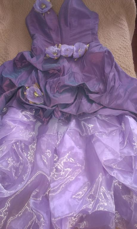 Spoločenské šaty, l