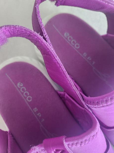 Fialové sandálky ecco veľkosť 33, ecco,33