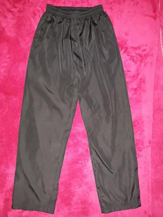 Šušťákové nohavice, 158