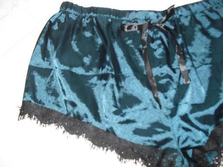 Sexy satenove s krajkami kratasky na spanie, l