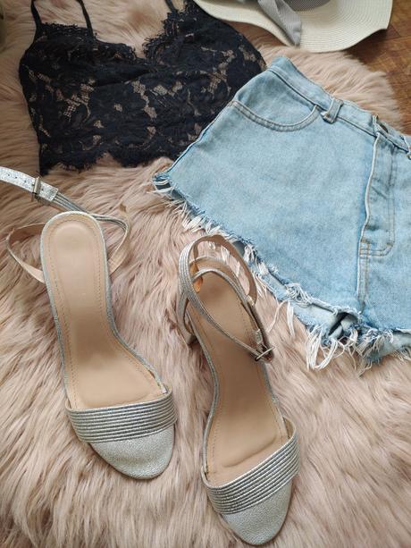 Strieborné sandále, 39