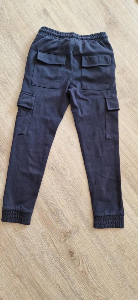 Teplaky reserved 146, reserved,146