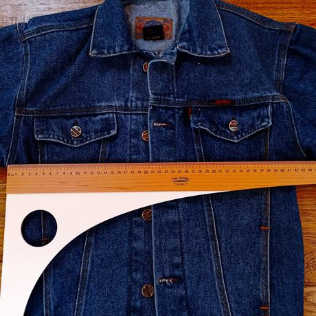 Dámska džínsová bunda, 28