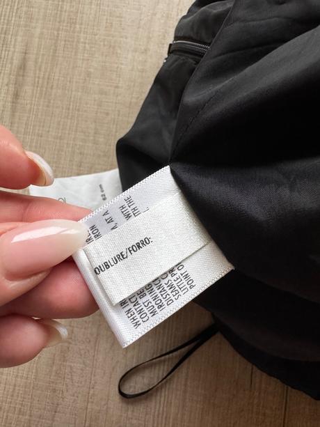 Elegantná sukňa escada veľkosť 36, 36