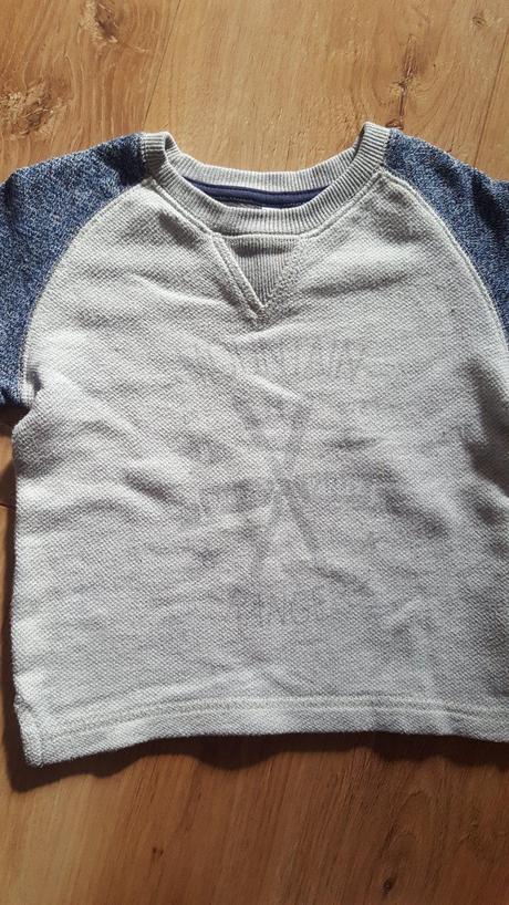 Sivá mikinka č.92, 92