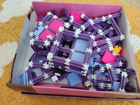 Seva stavebnica dievcenska, 