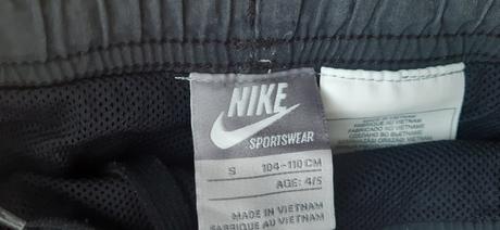 Turistické nohavice, nike,110