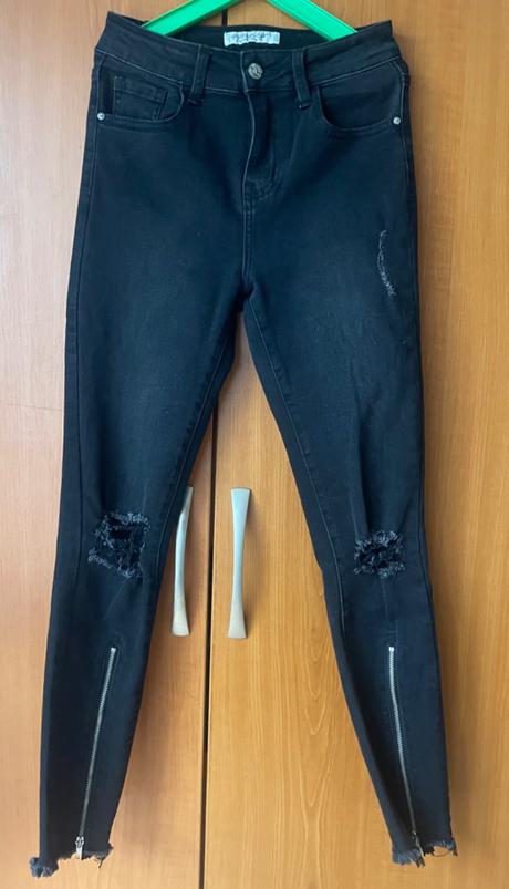 Dámske čierne rifle., 36