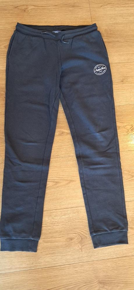 164 mikina jack & jones, 164