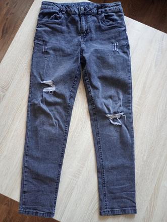 Potrhané frajerske rifle 152, 152