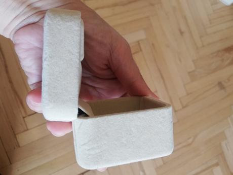 Zamatová darčeková krabička na šperk,