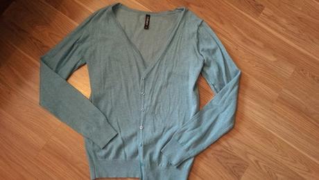 Svetre na male gombiky vel.m  3 ks, takko,m