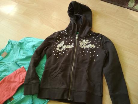 Mikiny,  svetrík, 2 kusy, benetton,104