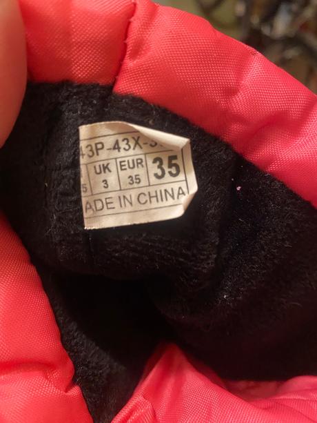 Topanky, reserved,35