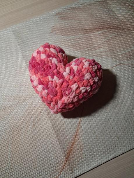 Ručne robené hačkované srdiečka, 