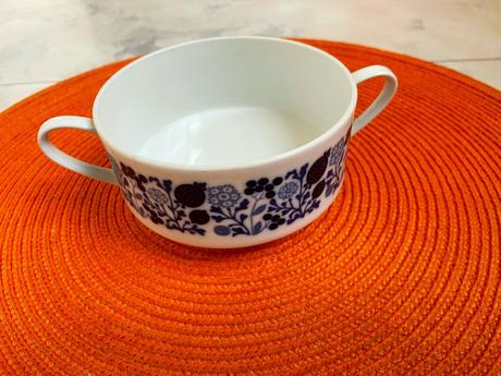 Starožitná miska s uškami,