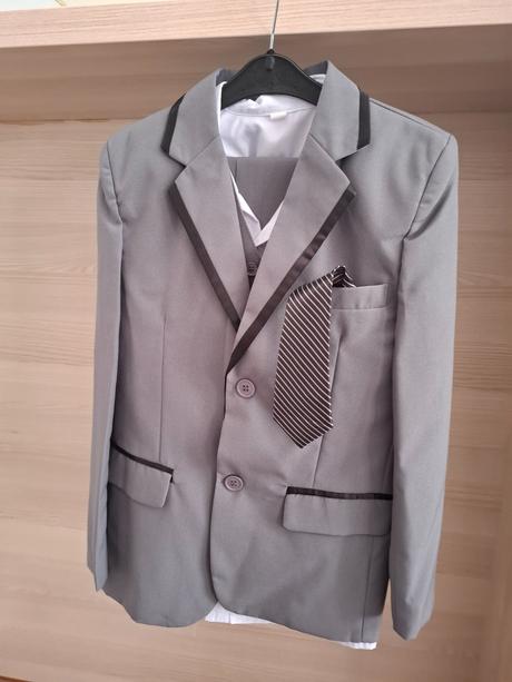 Chlapčenský oblek 4 kombinácia, 128