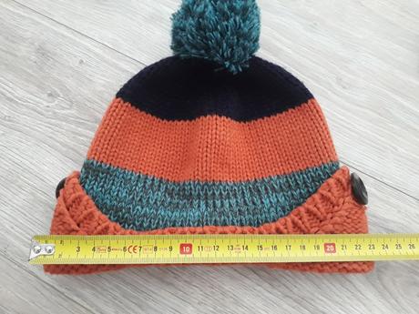 Ciapka so salom, 104