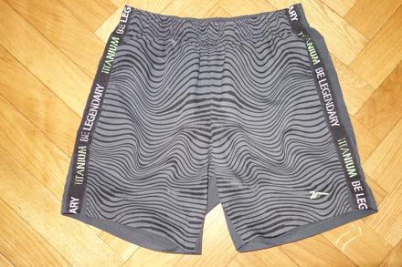 Športové kraťasy, 152