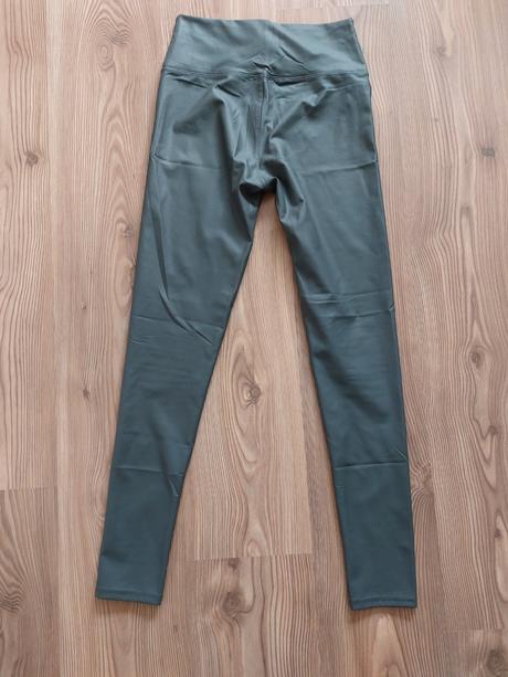 Legíny v imitácii kože, s