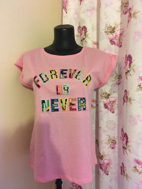 Ružové tričko, 152