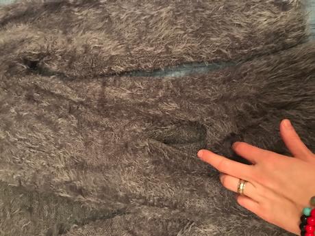 Kardigan sivý s chĺpkami a vreckami, m