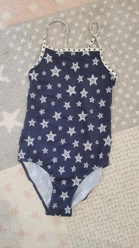 Plavky s hviezdičkami, 140