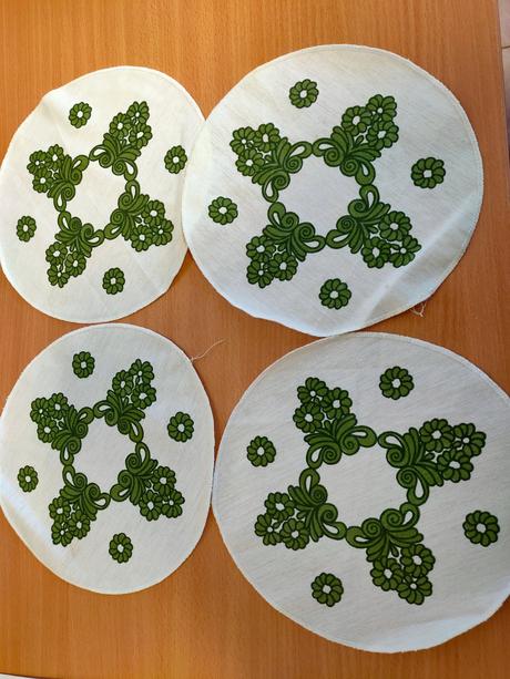 Retro obrus + obrúsky,