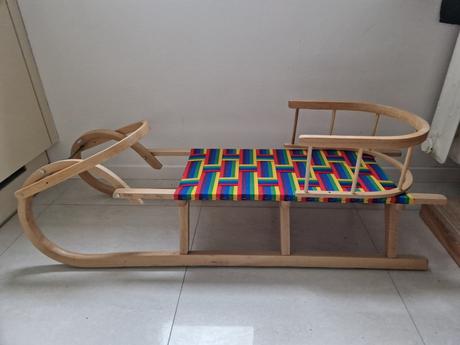 Nové drevené sánky, 