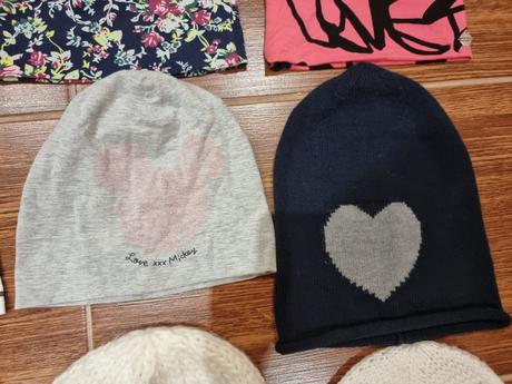 Čiapky, reserved,140