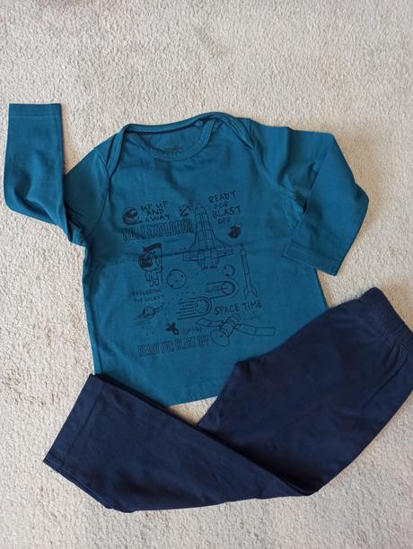 Pyžamo 86/92, lupilu,92