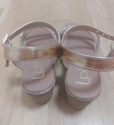 Sandalky lpb veľkosť 36, 36