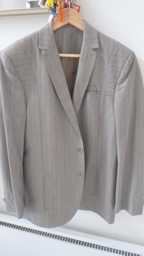 Pánske sako nenosené, 48