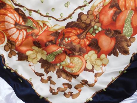 Kvalitná elegantná hodvabna šatka, l