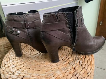 Koženné kotníčky, 36