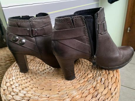 Koženné kotníčky, 36