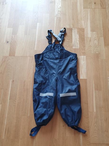 Nohavice do dažďa, tcm,86