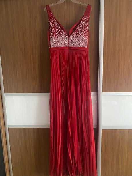 Šaty na stúžkovú, m