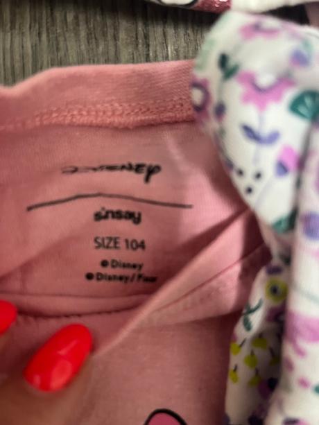 Tričká a legíny, 86–98