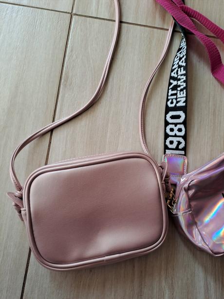 Dievčenské kabelky,