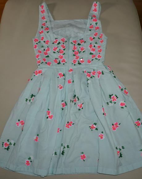 34/xs saty s kvietkami, xs